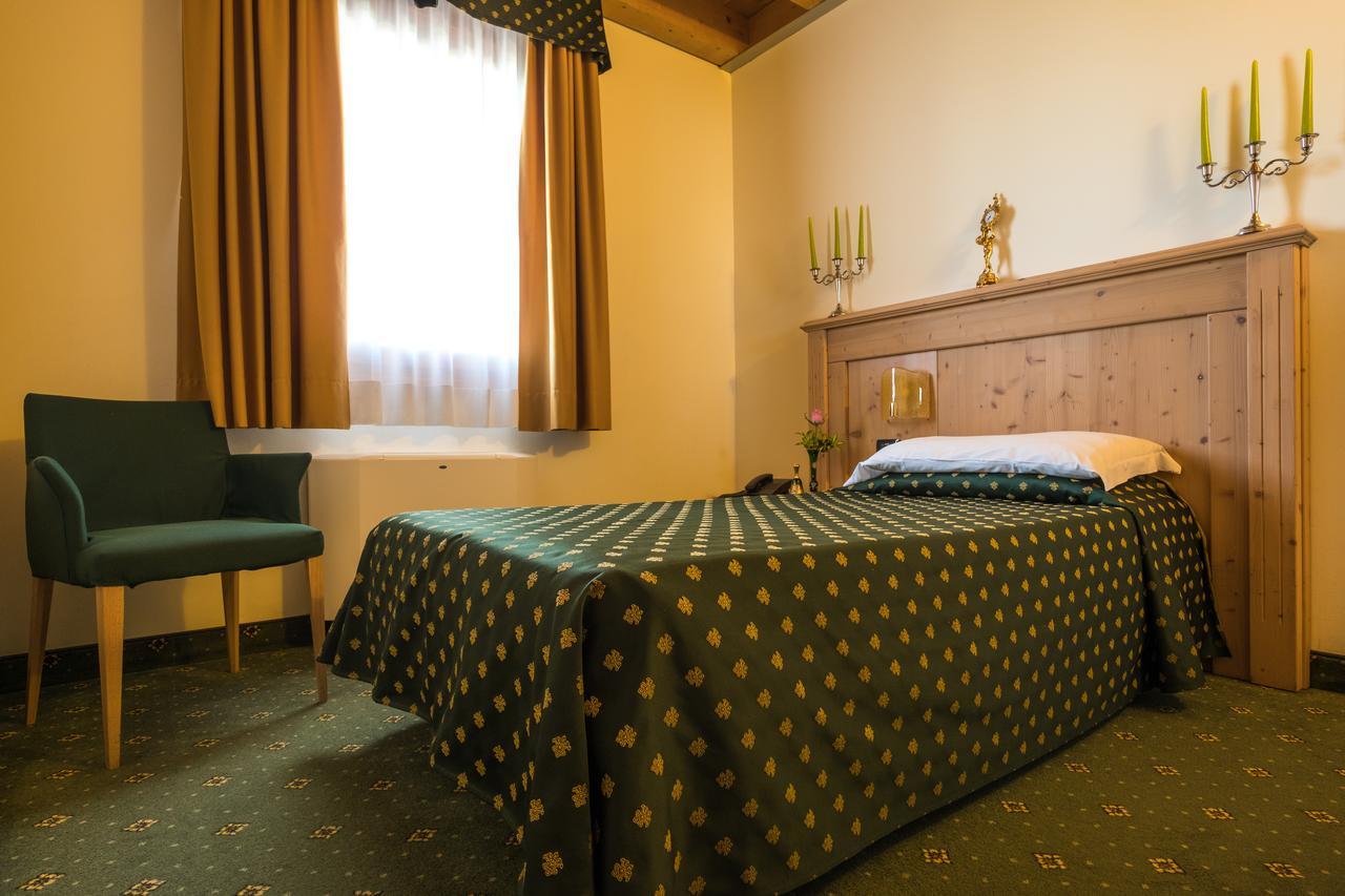 Hotel Dall'Ongaro Ghirano Esterno foto