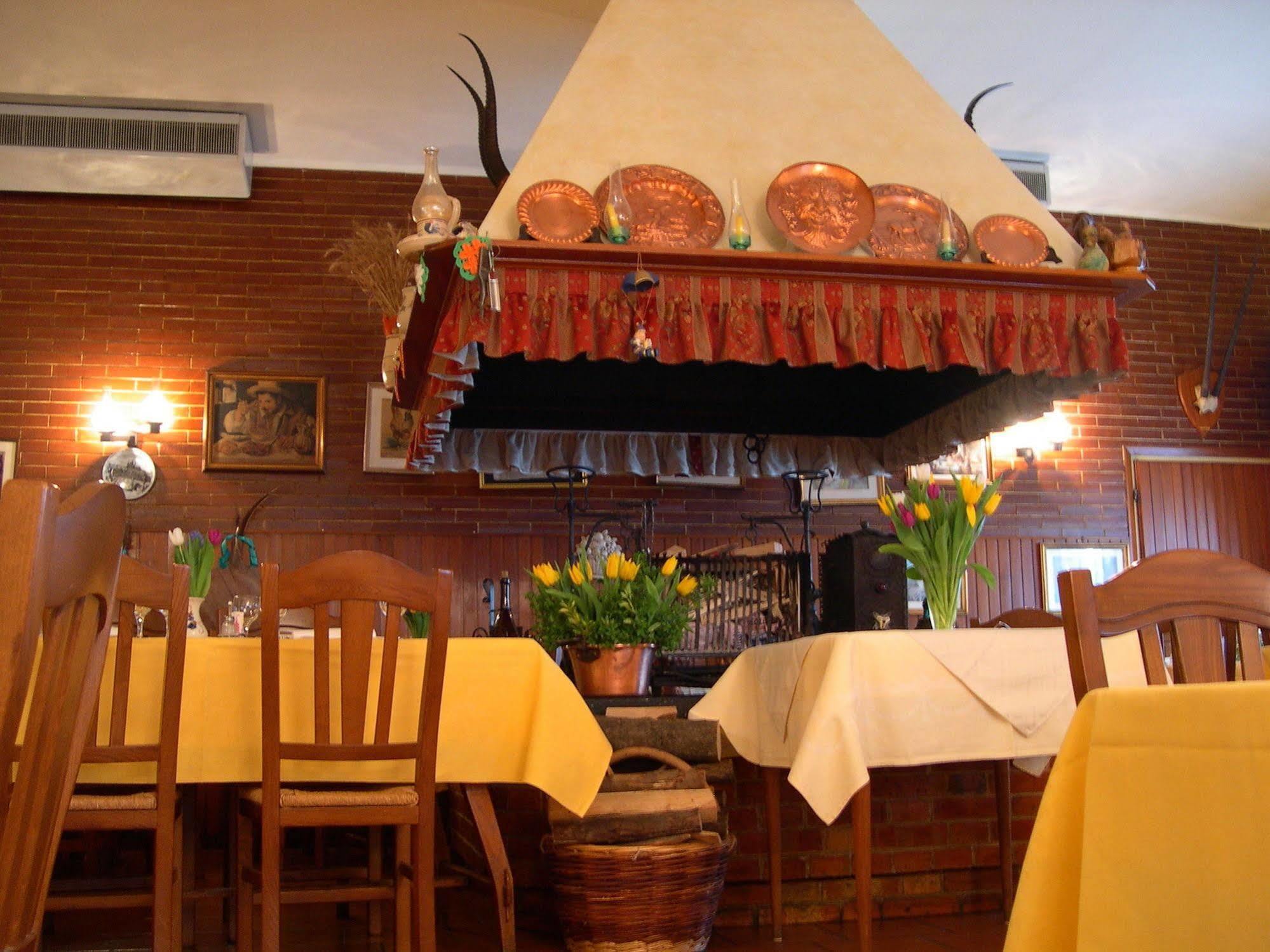 Hotel Dall'Ongaro Ghirano Esterno foto